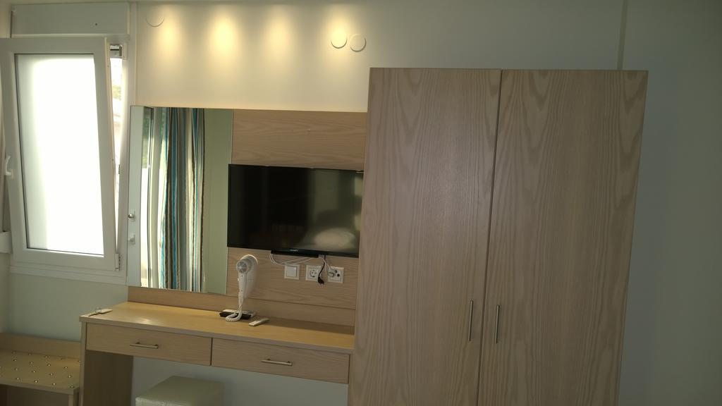 Crystal Blue Apartment Potos Ngoại thất bức ảnh